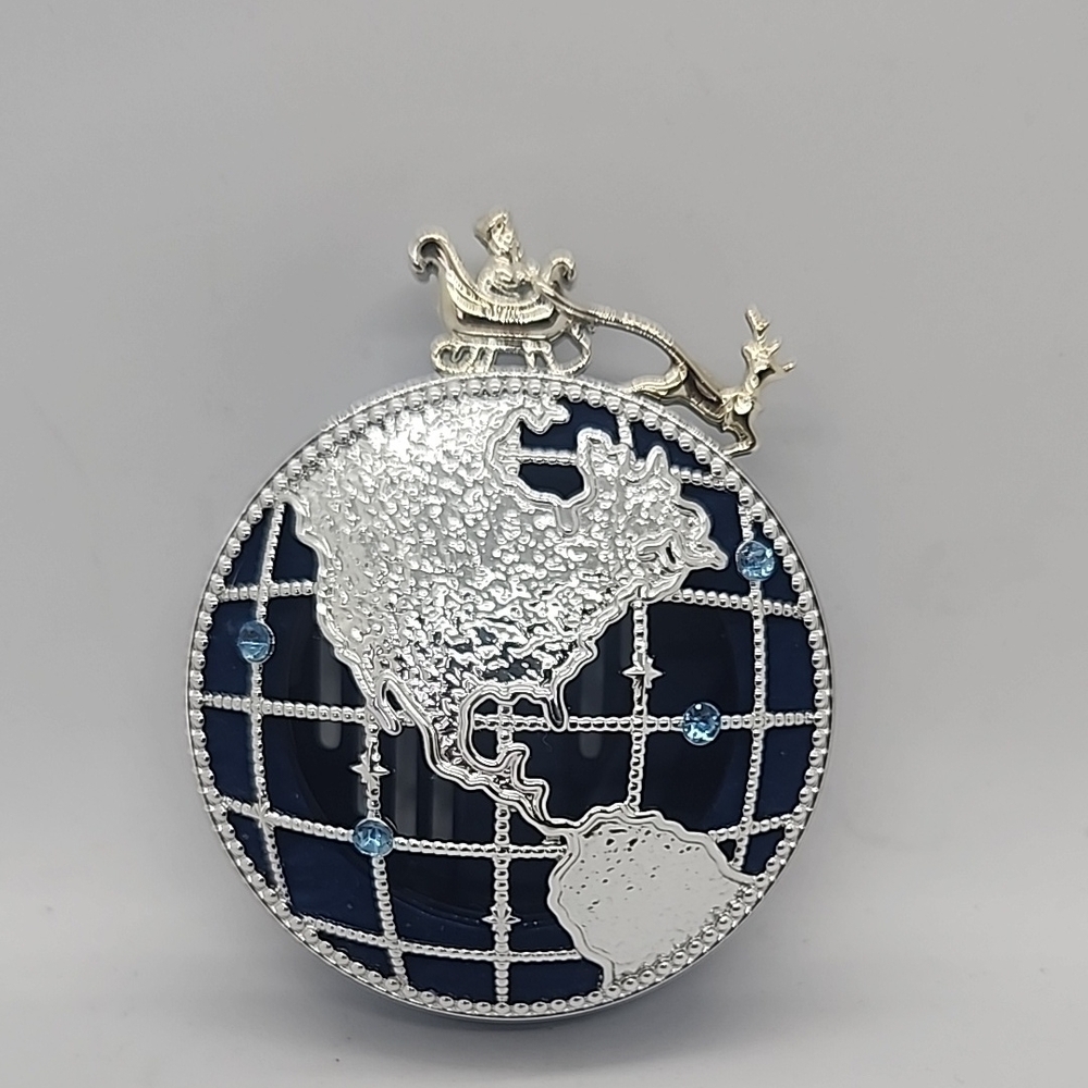 Bath & Body Works Sale Silver and Blue Globe Traveling Santa Visor Clip New